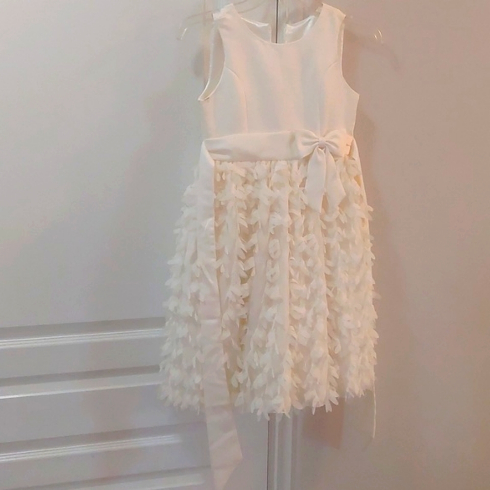 American Princess Beautiful Formal Flower Girls Dress Color Cream Size 8 - Picture 8 of 16